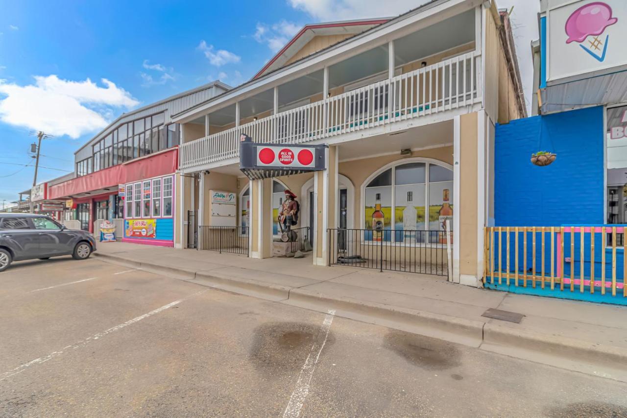 125 Atlantic Avenue Unit I - Pet Friendly! Walk To The Beach And Pier! 1Br -1Ba - Sleeps 2-4 Guests! Myrtle Beach Bagian luar foto